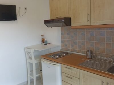 apartment3 (8) (Large).jpg