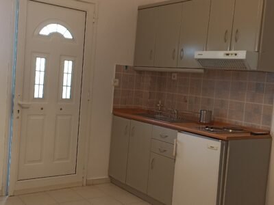 apartment2 (9) (Large).jpg