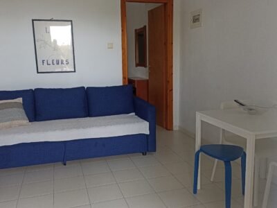 apartment2 (15) (Large).jpg